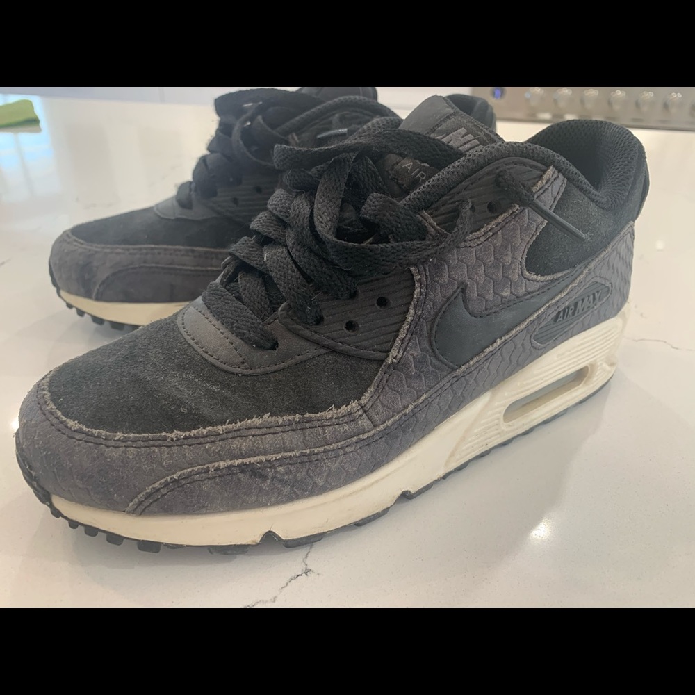 NIKE air Max